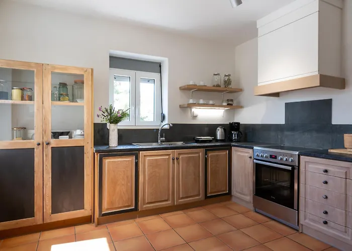 Anatoli Дом отдыха *