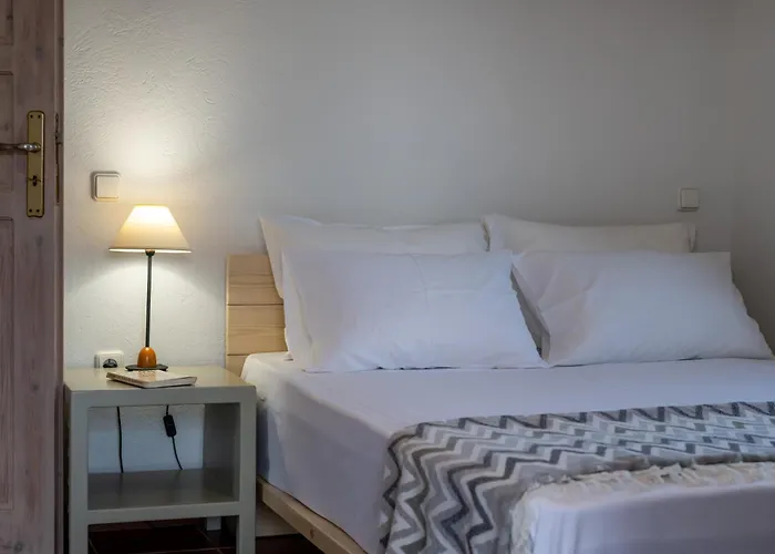 Anatoli Дом отдыха Кардамили